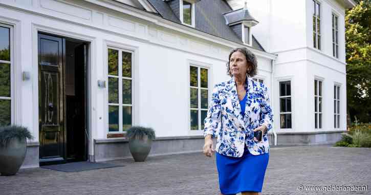 Marjolein Faber gaat voor hardere boodschap in zachtere uitstraling: ‘Zien asielinstroom nog niet dalen’