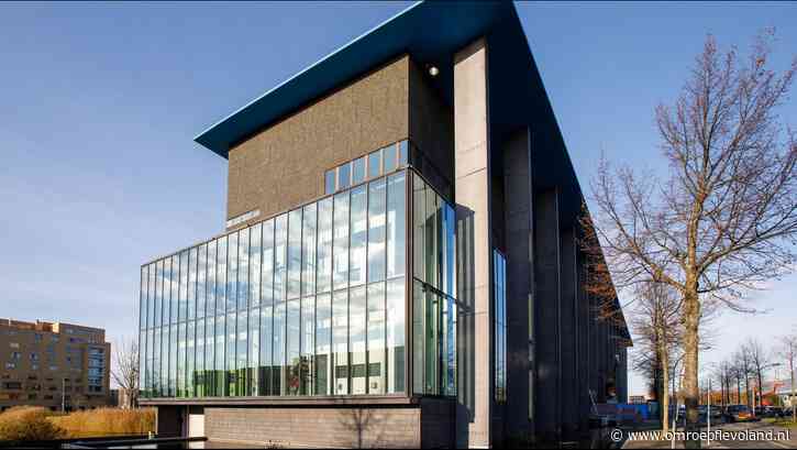 Emmeloord - Na aanklacht van misbruik van nichtjes, mag Emmeloorder (38) zijn cel uit voor hulp