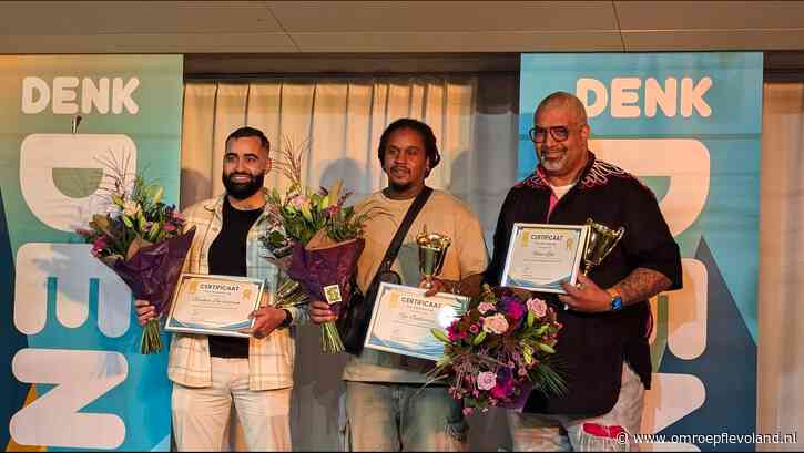 Almere - Drie mannen krijgen prijs voor hun werk met jongeren in Almere