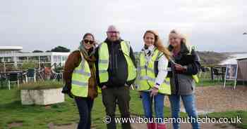 Volunteers take on beach clean in Highcliffe
