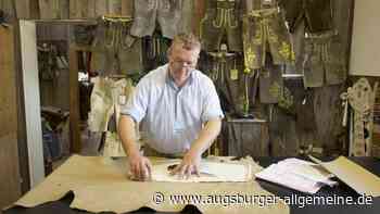 „Wenn's passt, hast' gewonnen“: Zu Besuch beim Lederhosenmacher aus Leeder