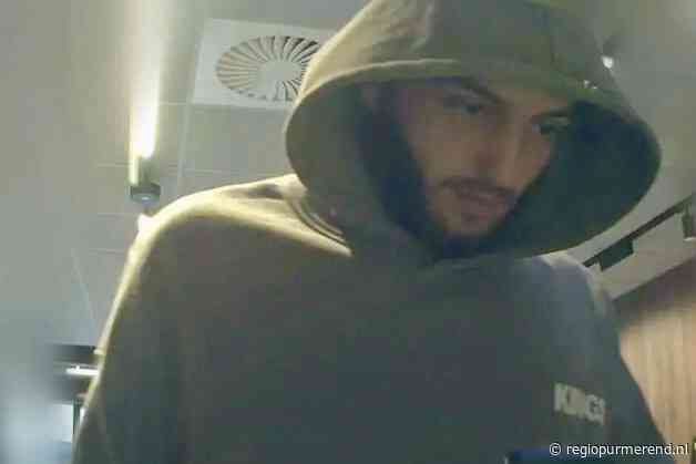 Man doet zich voor als politieagent en haalt pas en sieraden op bij 94-jarige vrouw