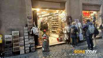 Il Tar difende il centro storico di Roma: giusto vietare l'apertura di nuovi negozi nel sito Unesco
