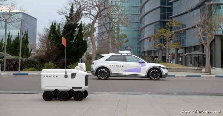 Uber partners with ex-Yandex self-driving group for robotaxis and robot delivery