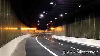 Riaperta la Galleria Giovanni XXIII dopo l'incendio del pulmino