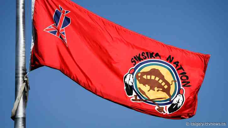 Siksika Health Services offers vending machine of essential items