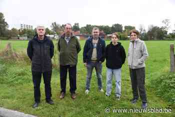 Buurt protesteert tegen komst 31 nieuwe wooneenheden: “Door appartementsblok krijgen we straks geen zonlicht meer binnen”
