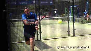 Candela e Perrotta contro Di Canio e Fiore: derby di padel a Villa Pamphili
