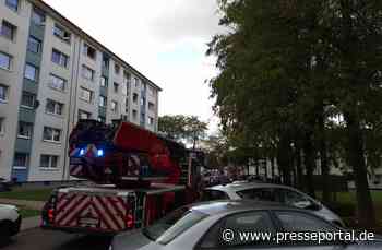 FW Düren: Feuer im Mehrfamilienhaus - Menschenleben in Gefahr