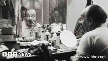 Museum acquires famous clown collection