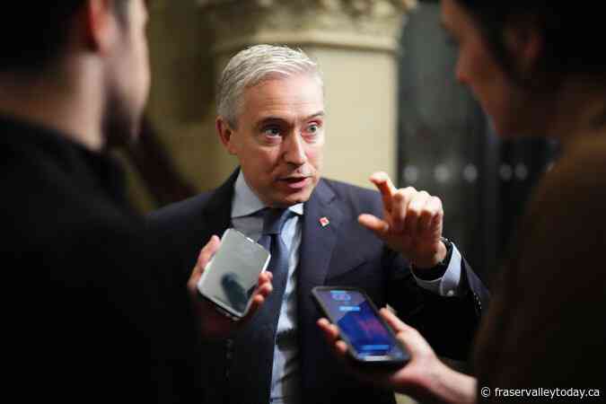 Industry minister echoes Shopify calls to boost ambition in Canada