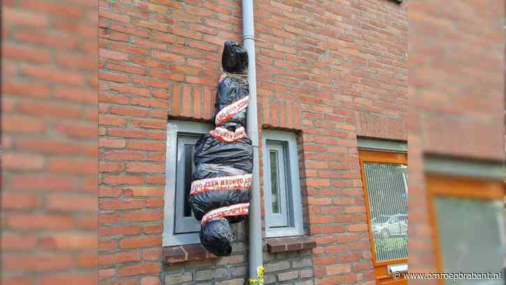 Halloween begint al vroeg; politie gealarmeerd voor 'lijk'