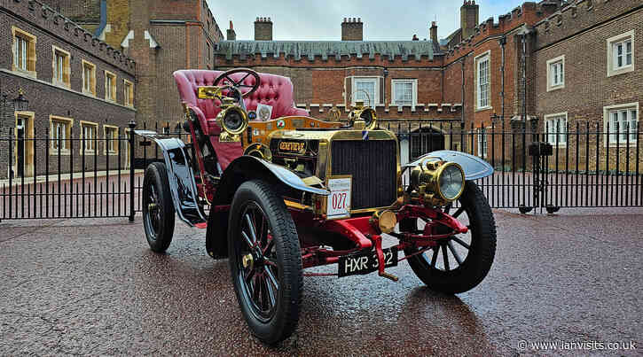 A motoring spectacle will fill Pall Mall with vintage and sportscars