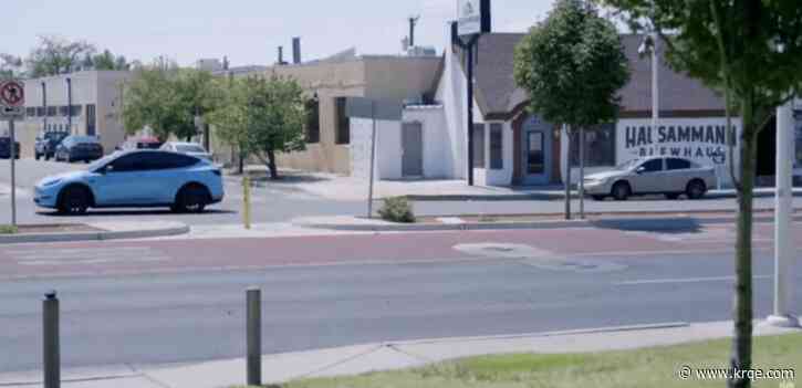 UNM student working to improve pedestrian safety near campus