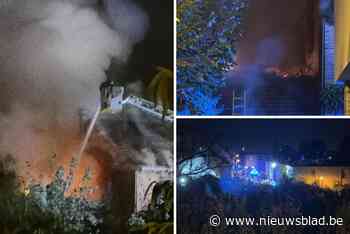 Uitslaande brand treft garage in Mortsel: hulpdiensten rukken massaal uit