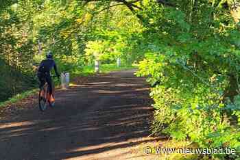 Verbodsbord bij natuurgebied na kritiek op WK-parcours, maar toch wordt er volop gefietst
