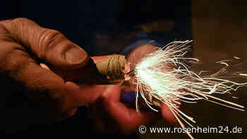 Schüler (11/12) werfen in Rosenheim Böller auf Balkon und lösen Brand aus