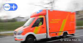 Unfall in Hannover: Rettungswagen der Feuerwehr erfasst Radfahrer