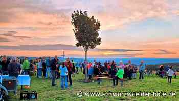 Abendrot-Wanderung in Rotfelden: Ausblick auf ein  Farb-Spektakel am Horizont
