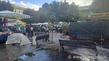 Il mercato saltuario di piazza Ormea, oggi, non si sposta. Ritardi sui lavori e stalli troppo piccoli
