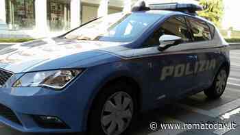 Studente di 18 anni a scuola con una pistola