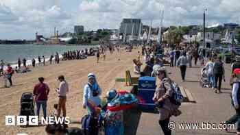 Boy, 16, denies attempted murder at seafront
