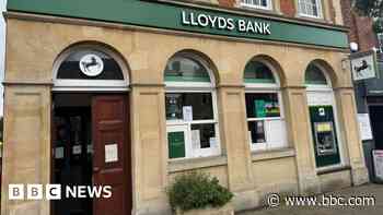 Town hall banking to launch after branches close