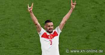 Nach EM-Eklat: Türkische Stadt weiht Demiral-Statue mit Wolfsgruß-Geste ein