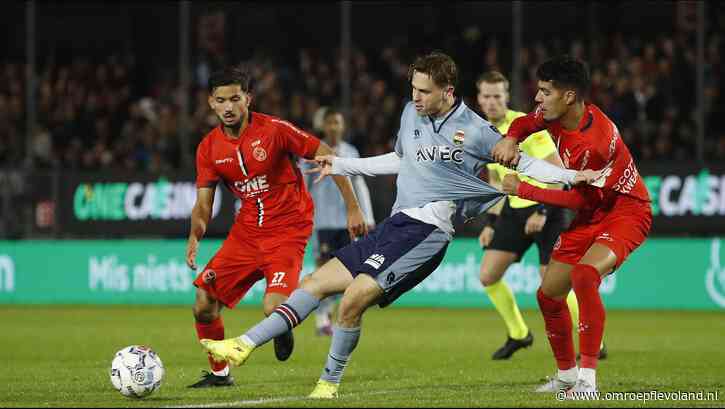 Almere - Almere City thuis onderuit tegen Willem II 