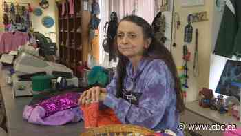 As hundreds gather to tackle retail theft in Winnipeg, a local thrift store readies to closes its doors