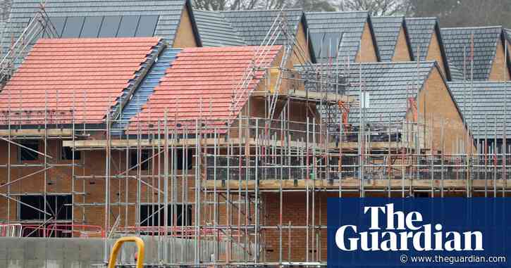 Barratt’s £2.5bn takeover of Redrow given go-ahead by UK regulator