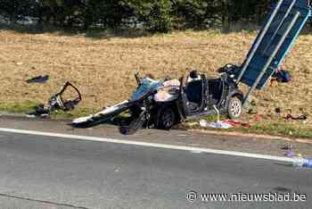 Zwaar ongeval met twee voertuigen op A19 in Ieper, één slachtoffer overleden