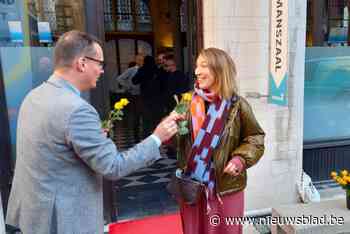 Unizo en Comeos zetten klanten en handelaars in de bloemetjes tijdens Weekend van de Klant: “Zij doen een stad bruisen”