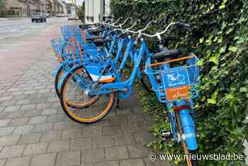 908 stadsfietsen en 116 e-bikes: fors meer blauwe deelfietsen in Gent en omstreken, en ze worden goedkoper
