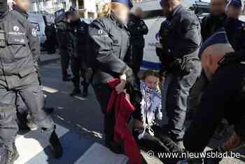 Greta Thunberg opgepakt tijdens protestactie in Brussel