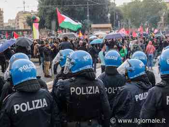 Roma, i pro Pal in piazza. Controllate 1.600 persone. Bandiere di Hezbollah e incappucciati