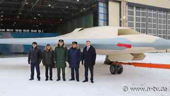 Unbemanntes Kampfflugzeug S-70: Russland verliert neuartige Tarnkappendrohne über der Ukraine