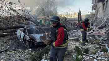 Heftige Attacken auf Großstadt: Ukraine rechnet mit russischem Angriff auf Saporischschja