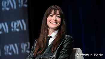 "Wunder geschehen": Anne Hathaway kehrt in königliche Rolle zurück