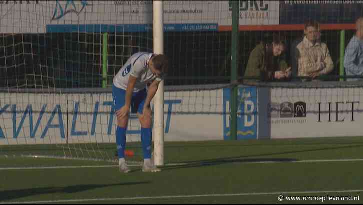 Urk - SV Urk mist veel kansen en verliest daarom zuur met 0-4 van Sparta Nijkerk  