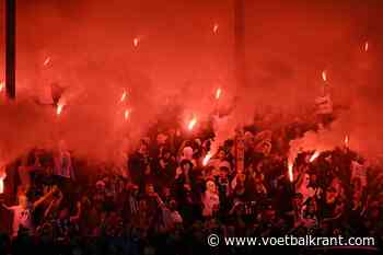 📷 🎥 "Wij willen pyro zien": fans Kortrijk dagen uit, Genk-supporters voegen daad bij het woord