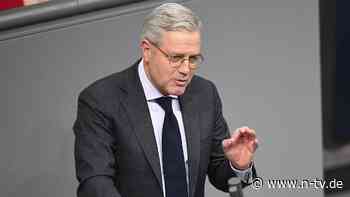 Streit um Waffen für Ukraine: Röttgen wirft Scholz Verängstigung der Bevölkerung vor