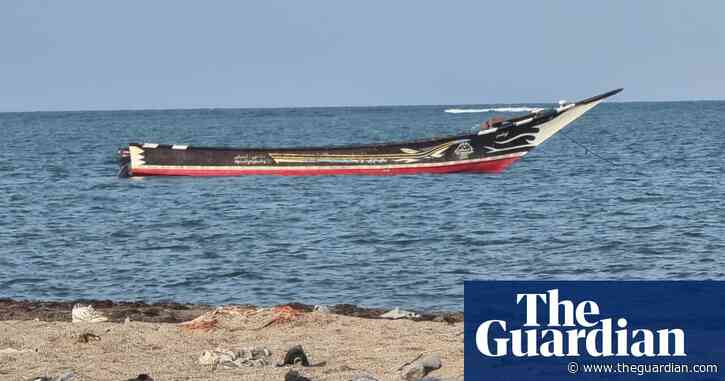 More than 100 people missing after being forced off boats in Djibouti