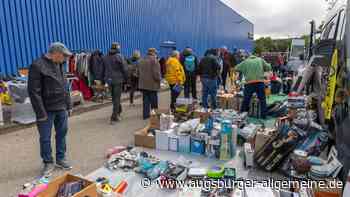 Flohmarkt in Augsburg: Zwischen Ramsch und Schätzen