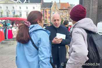 “Zes jaar geleden dachten mensen dat wij een verloren stem waren. Dat is veranderd”: naar de markt met de Gentse PVDA
