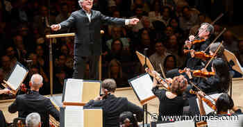 Review: Philharmonic Returns to Classics, at Its Own Expense