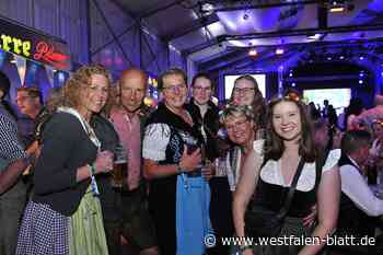 Rund 3200 Gäste feiern beim Oktoberfest in Löhne