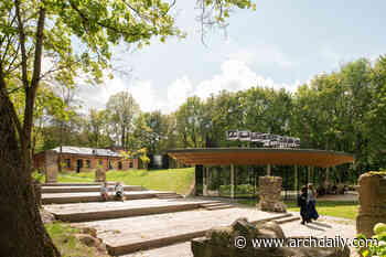 Art Center Historic Homestead Transformation / PUPA Life Over Space