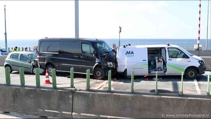 Dronten - Persfotograaf vecht boete voor 'op snelweg lopen' met succes aan