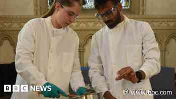 Scientists concoct incense from ancient recipe